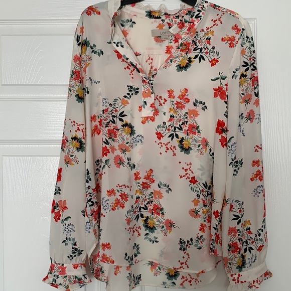 LOFT Tops - LOFT Women’s Blouse